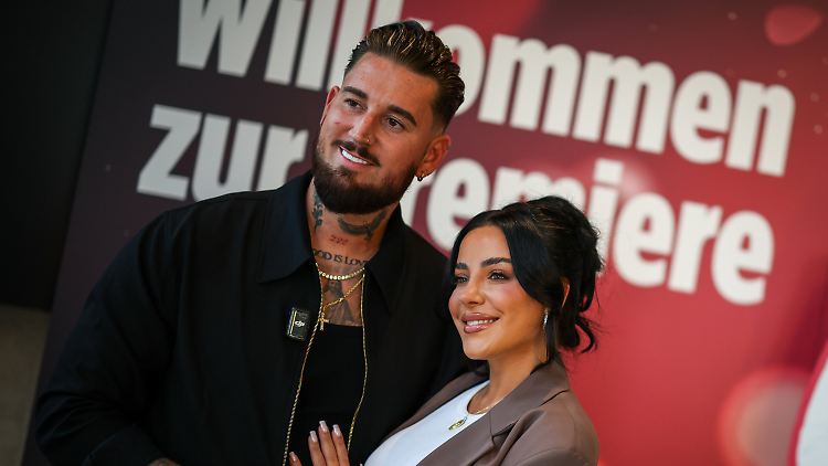 Die Heiter-Hochzeit beginnt mit einem Kater und endet im Regen