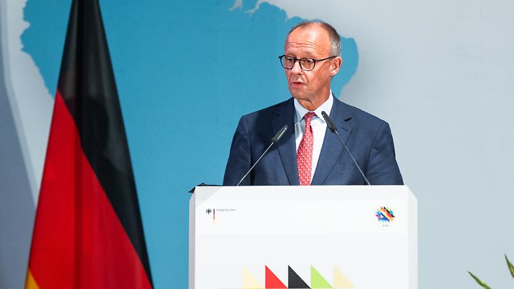 Merz warnt vor Konflikt mit "Achse der Autokratien"