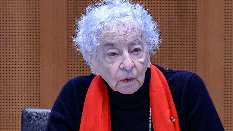 Menschenrechtlerin Ruth Weiss ist gestorben