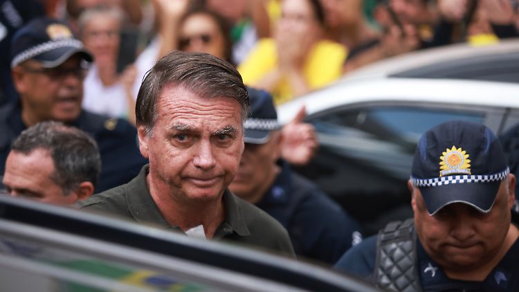 Bolsonaro verlässt Hausarrest für Klinikbesuch