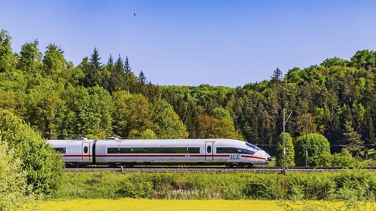 Bericht: Bahn plant Kahlschlag beim Reiseverkehr - Konzern dementiert