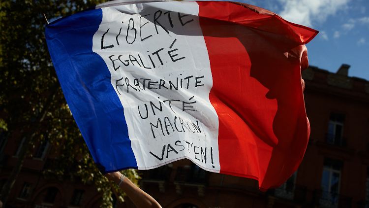 Rating-Agentur Fitch senkt Ausblick für Frankreich