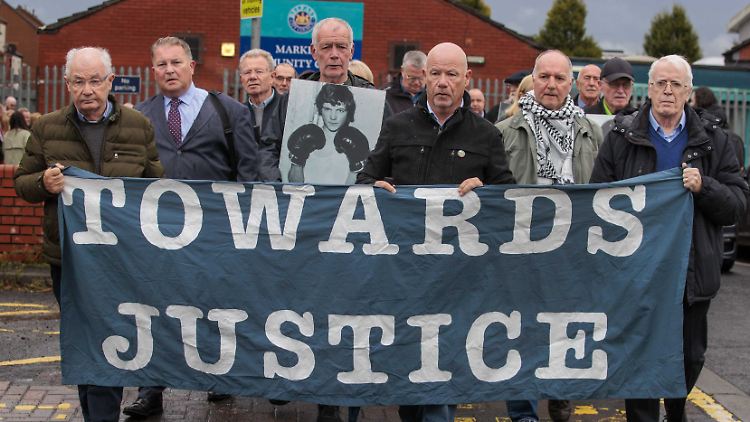 Erster Mordprozess um "Bloody Sunday" beginnt in Belfast