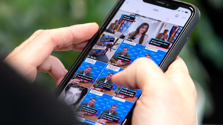 Jugendliche informieren sich vor allem auf Social Media &uuml;ber Politik