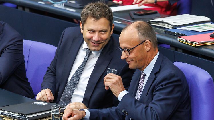 Merz holt zum Gegenschlag gegen Dröge und Weidel aus