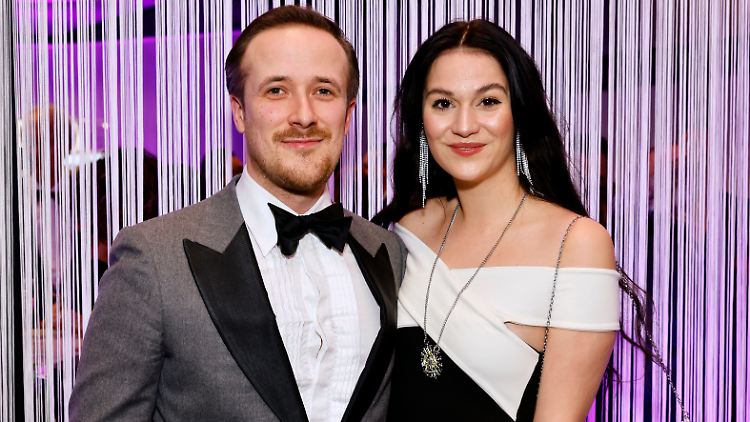 Politiker-Sohn bereitet seine Hochzeit vor