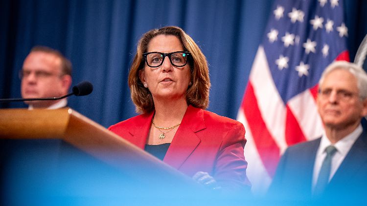 Trump fordert Entlassung einer Top-Managerin bei Microsoft