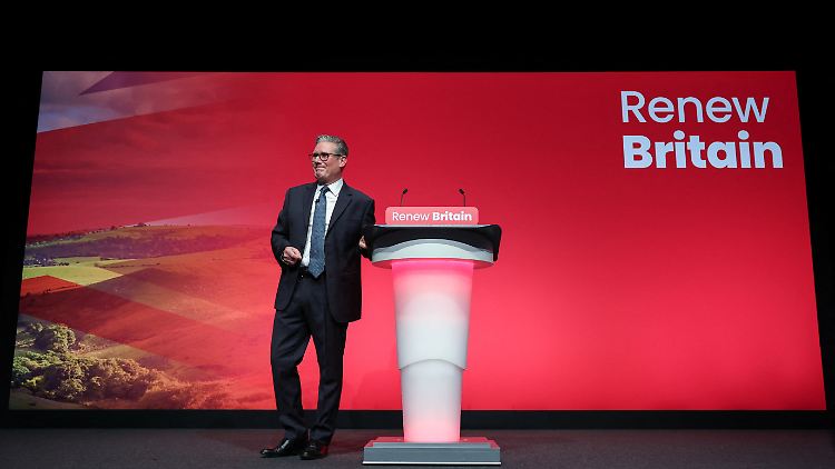 Starmer stellt sich der "Schlacht um die Seele des Landes"