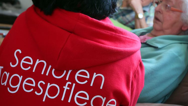 Bericht: Schwarz-Rot diskutiert Streichung von Pflegegrad 1