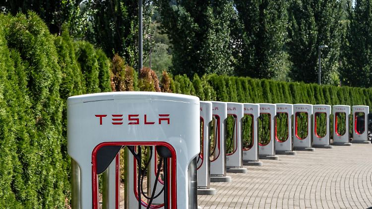 Tesla erleidet Absatz-Einbruch