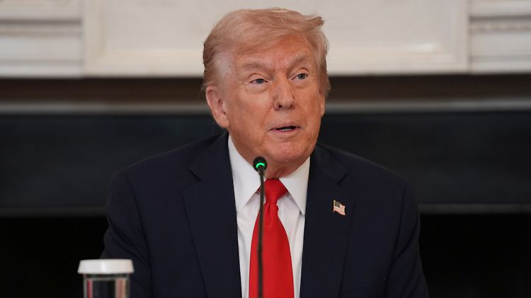 Trump erwägt Reise in den Nahen Osten