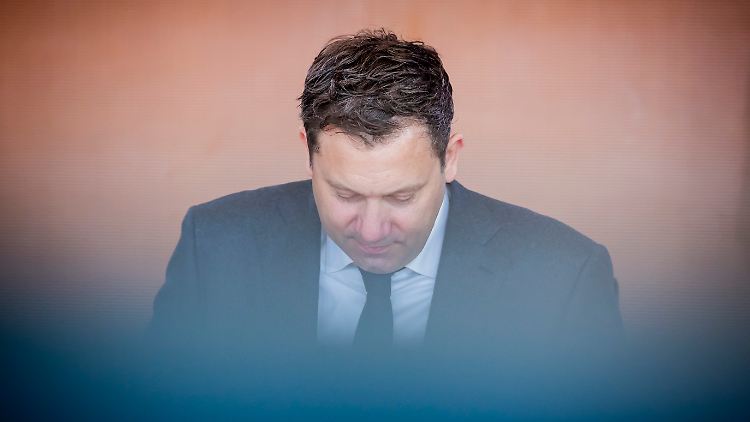 Vizekanzler gibt Merz Kontra bei "Stadtbild"-Debatte