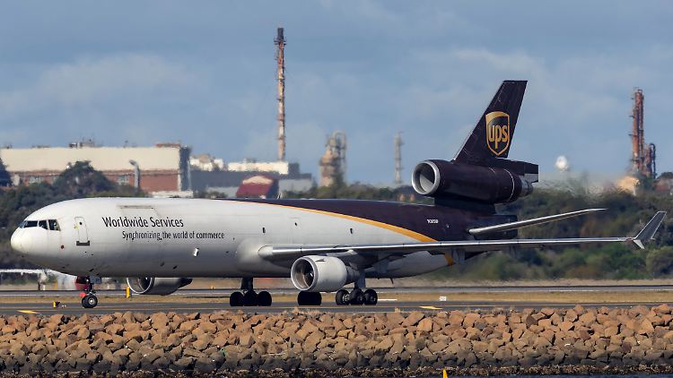 Paketdienst UPS spricht Flugverbot für Absturz-Typ aus