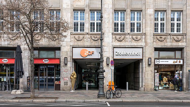 Pal&auml;stina-Aktivisten protestieren im ZDF-Geb&auml;ude in Berlin