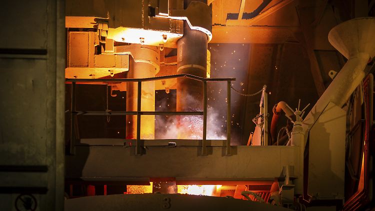 Reiche kündigt Industriestrompreis ab Januar 2026 an