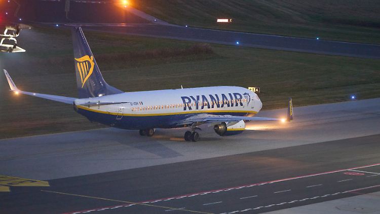 Ryanair steigert Gewinn dank teurerer Tickets