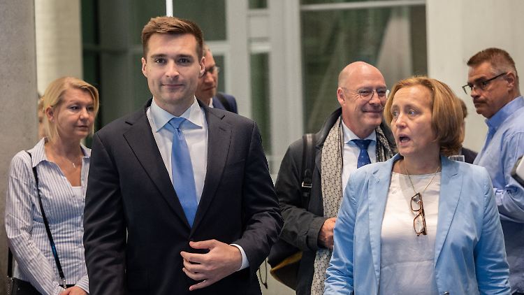 Trump-Berater predigt der AfD die Heilslehre