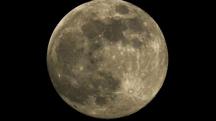 Der größte Vollmond des Jahres zeigt sich